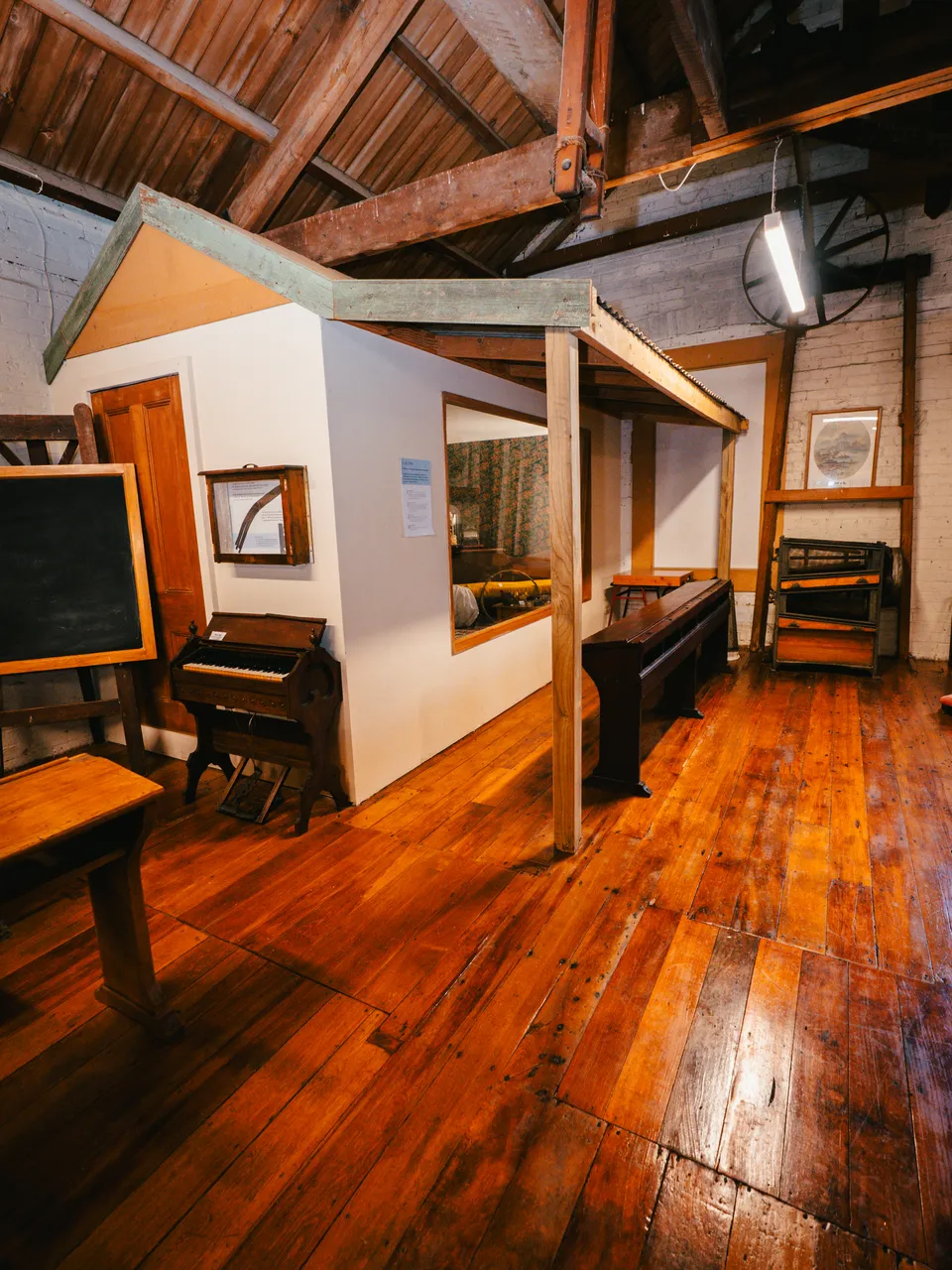 0825-Clutha-Lawrence-Musuem-034