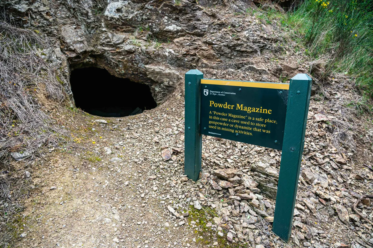 Sign about powder magazine
