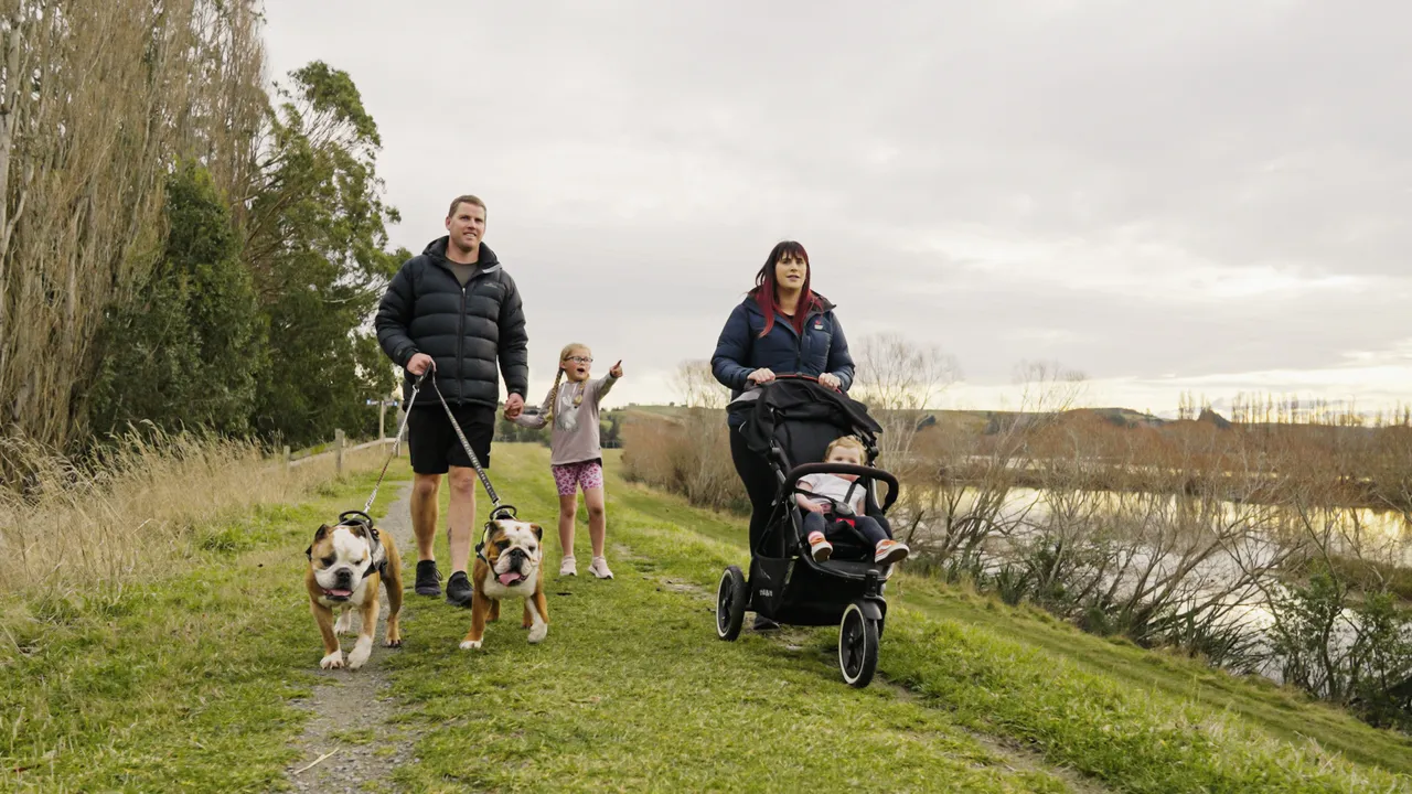 0624-Clutha-Balclutha-Family-Time-008