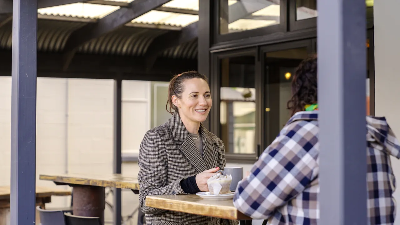 0624-Clutha-Prospector-Cafe-06