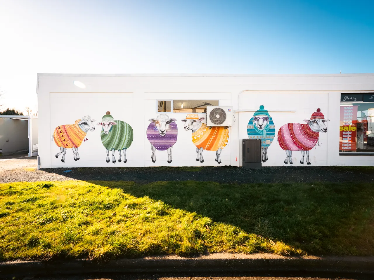 0825-Clutha-Alice-Murals-28