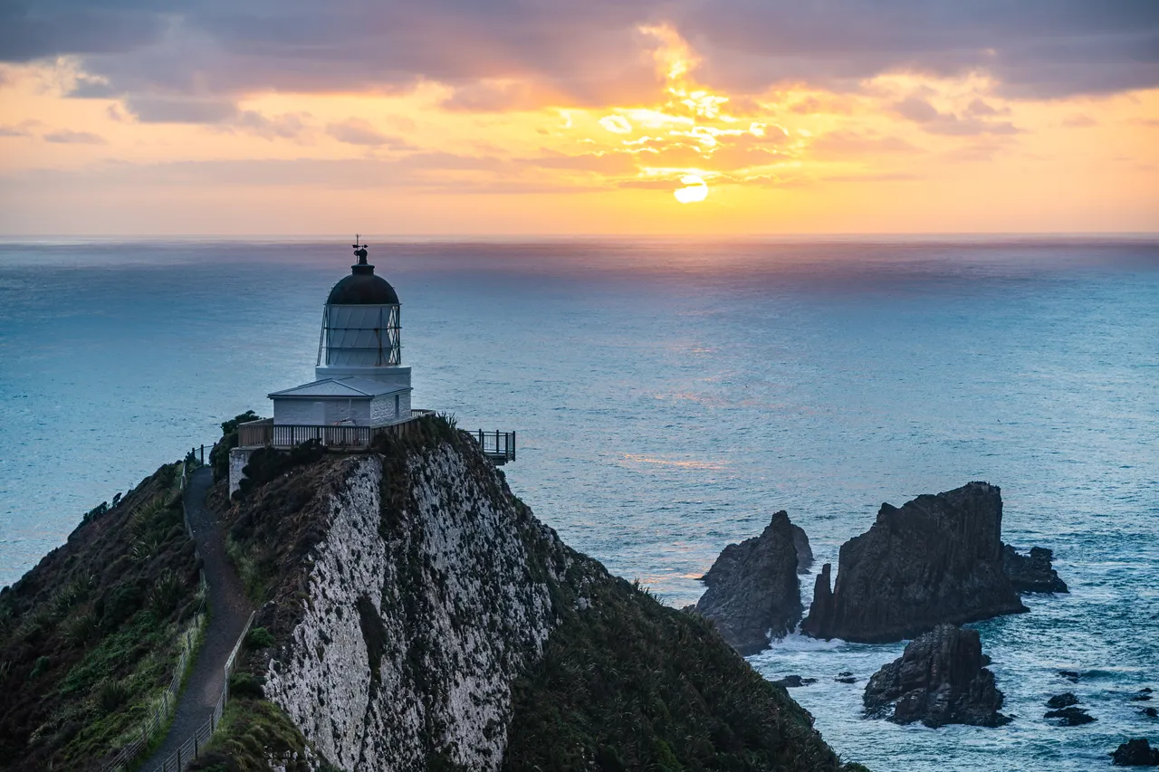 Nugget Point Lighthouse and sunset 