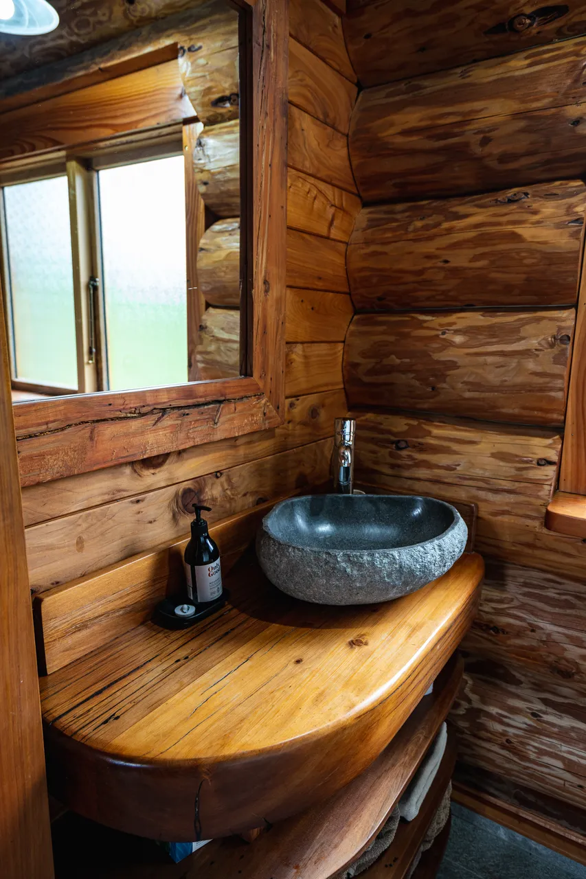 Sink and mirror