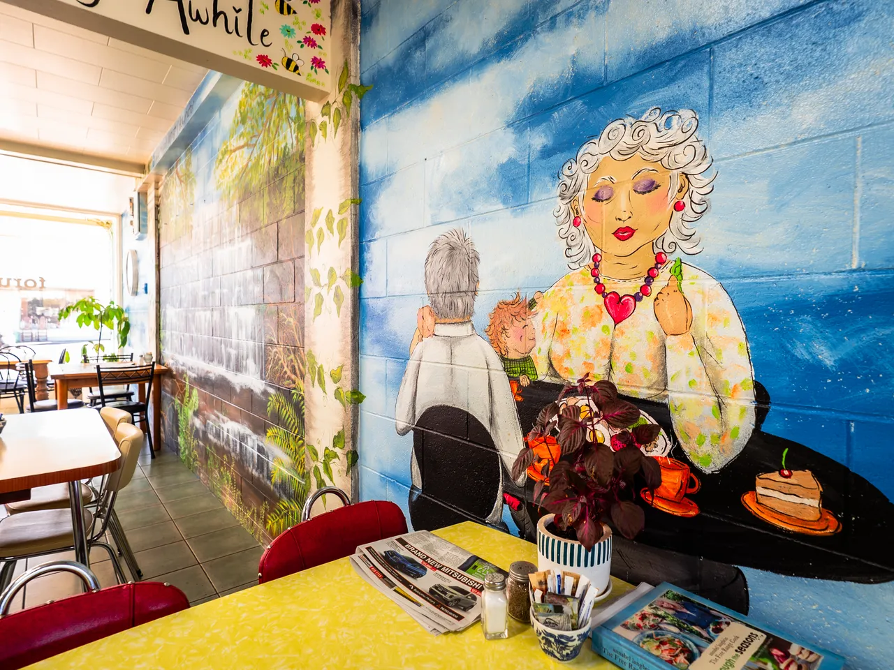 0825-Clutha-Alice-Murals-15