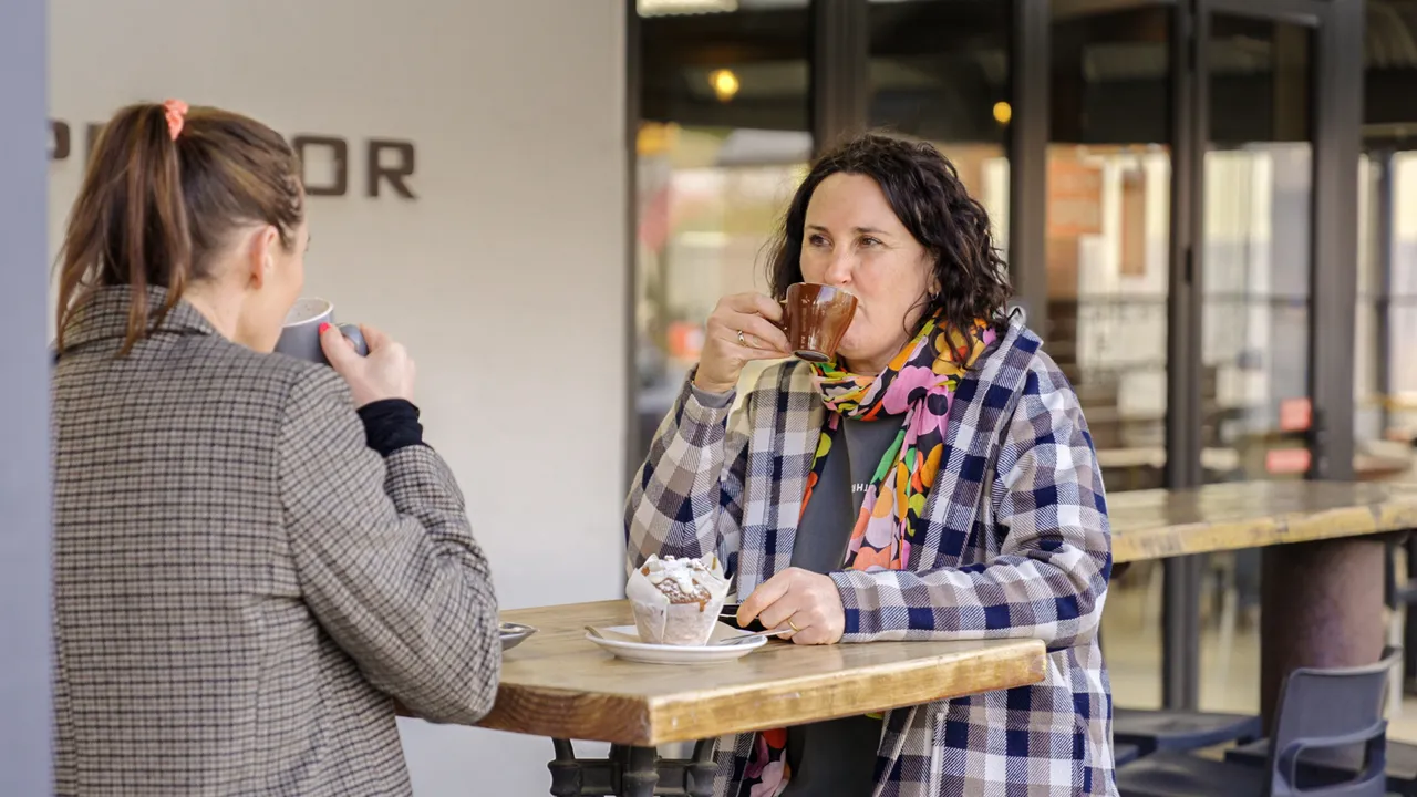 0624-Clutha-Prospector-Cafe-16