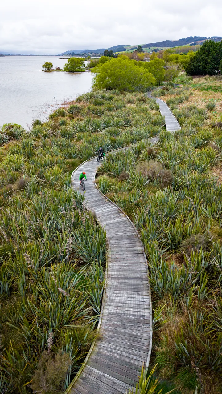 Clutha Gold Trail - Lake Waihola - Spring 2025 - credit Brook Sabin (3)