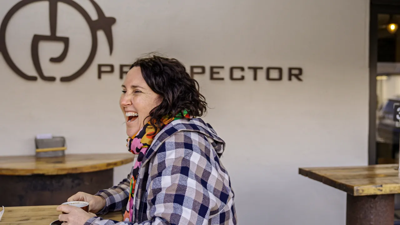 0624-Clutha-Prospector-Cafe-17