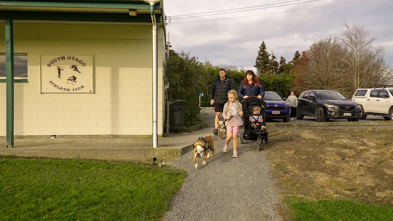 0624-Clutha-Balclutha-Family-Time-013