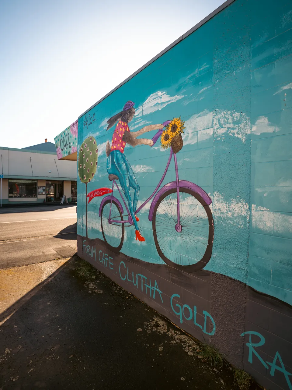 0825-Clutha-Alice-Murals-06