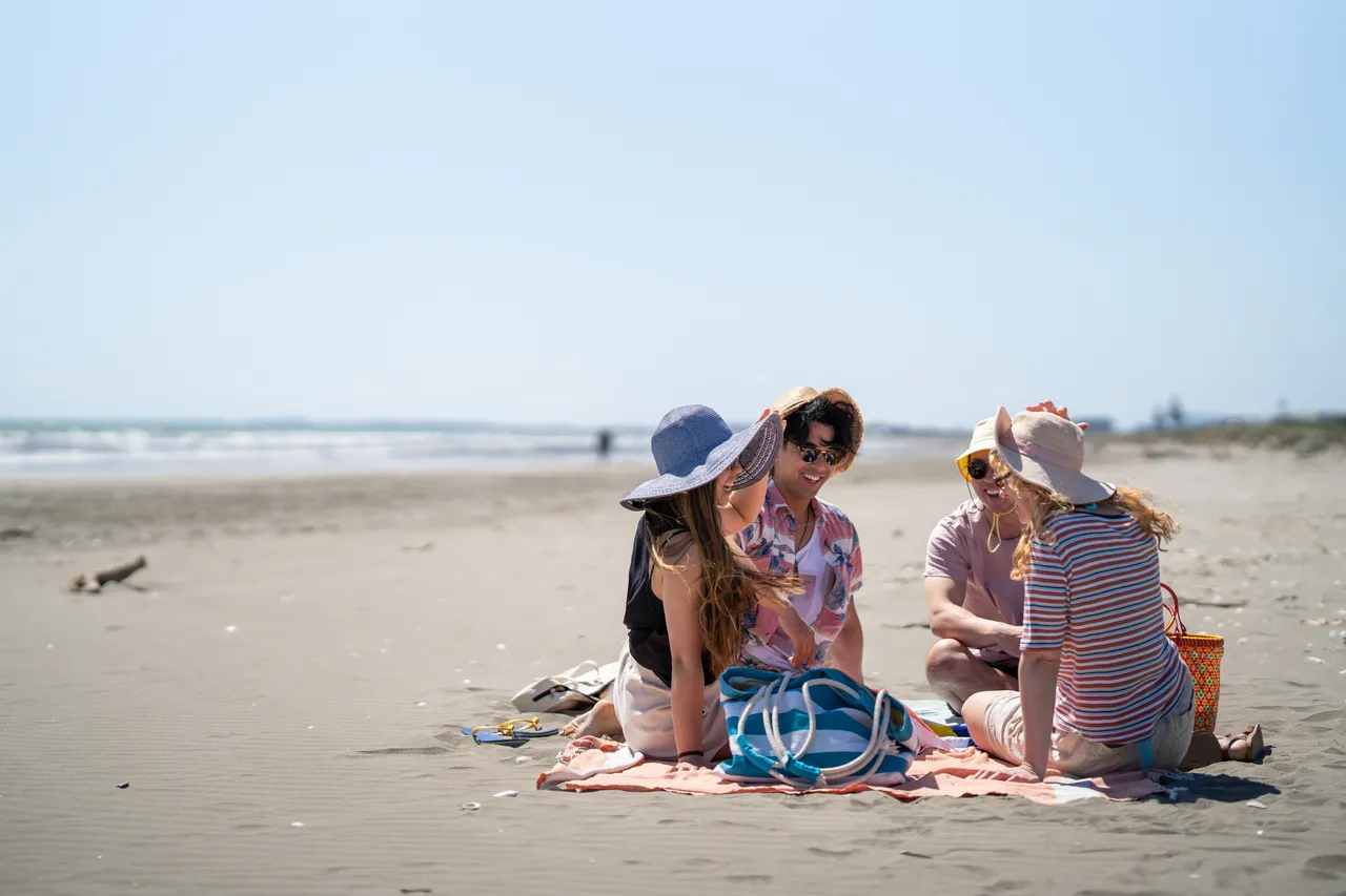 UAC_-_Beach_Holiday-1