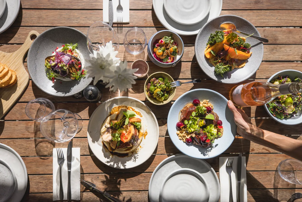 Mora Wines & Artisan Kitchen