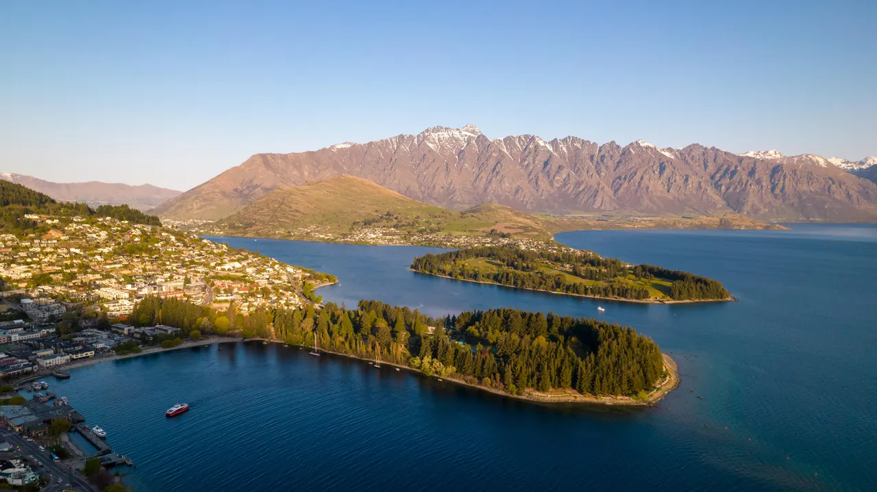 Destination Queenstown Image Library - Queenstown - Spring