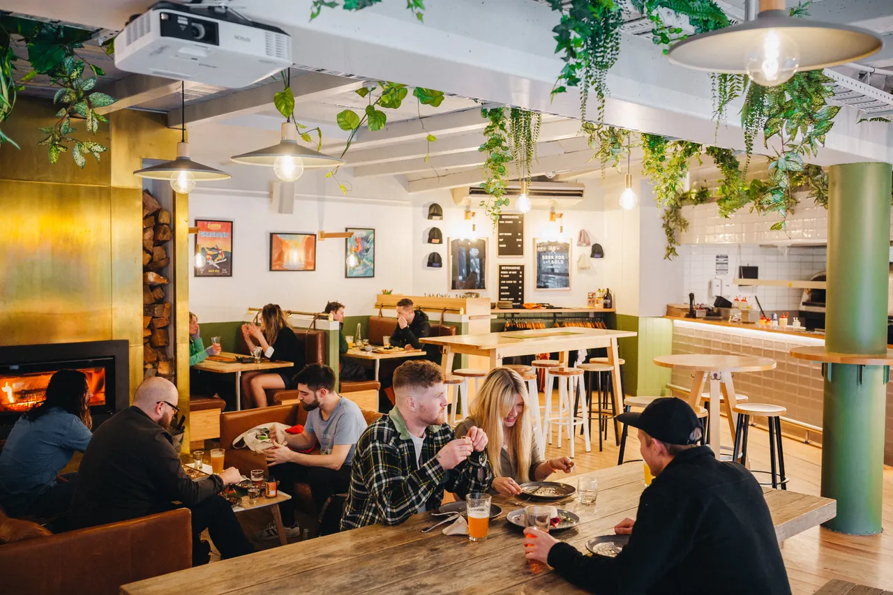 Canyon Brewing restaurant