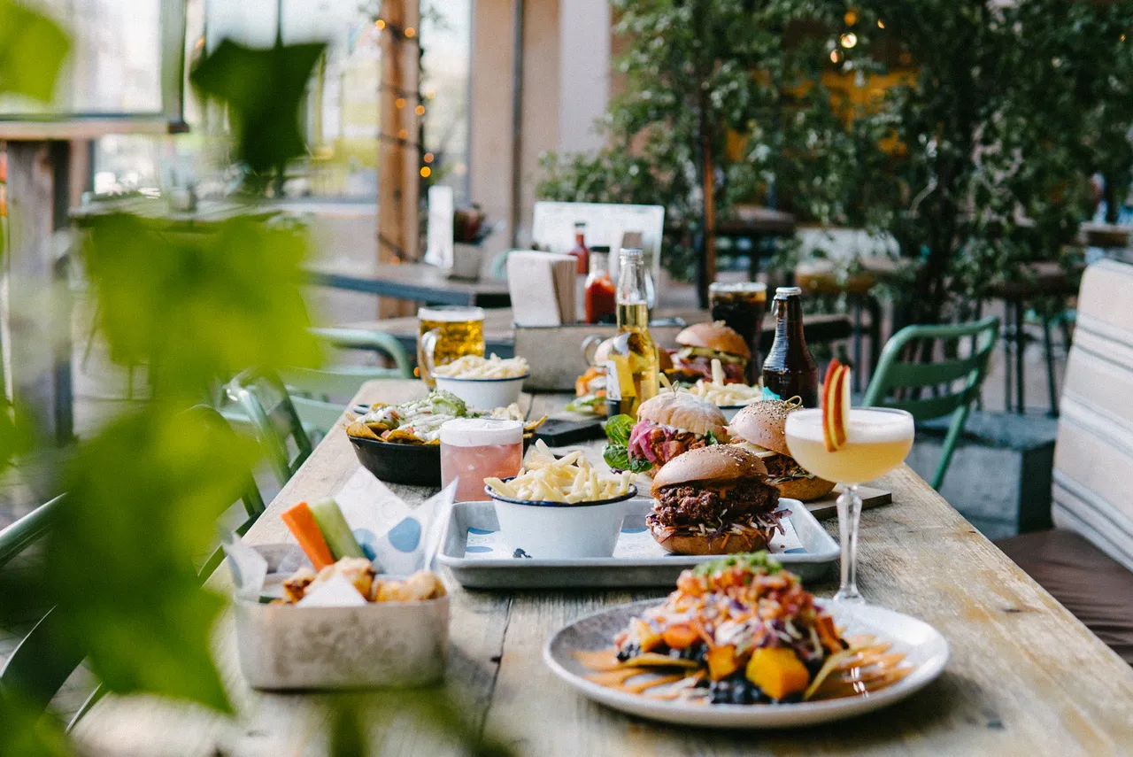 World Bar Food