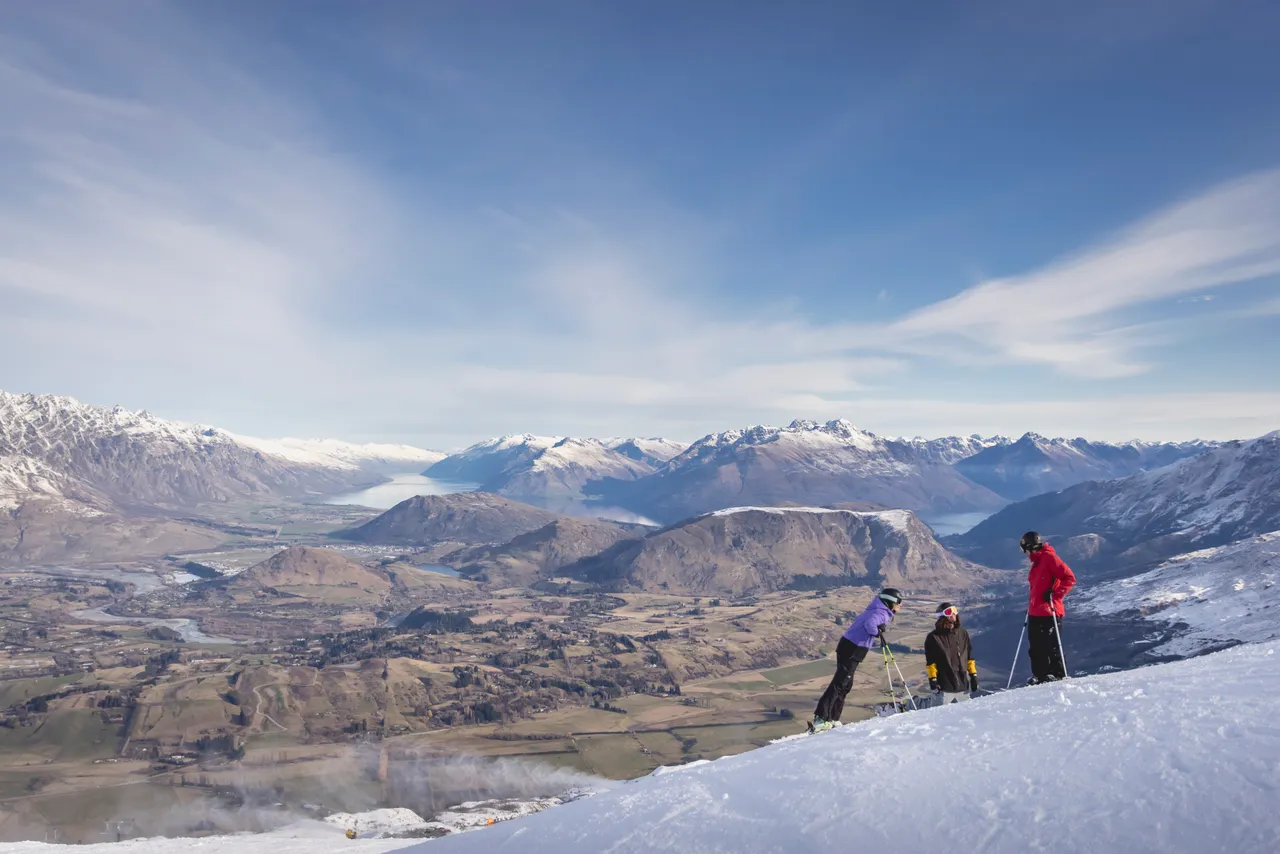 Skiing Coronet Peak