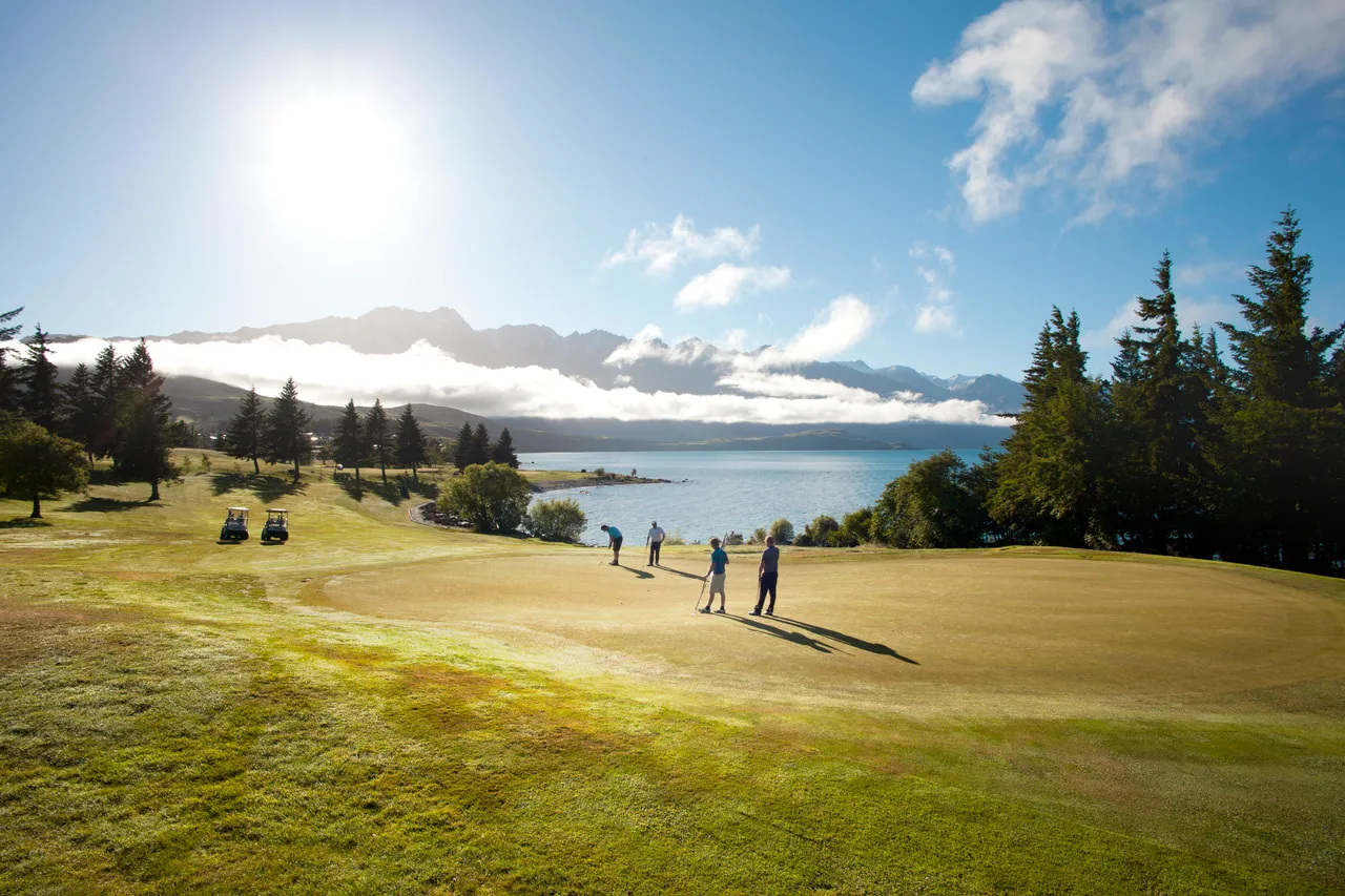 Queenstown Golf Course