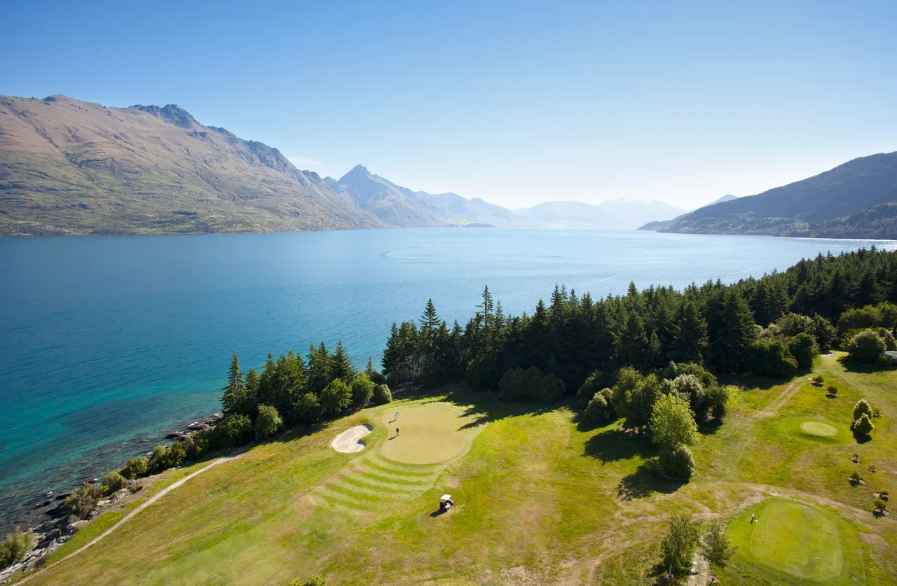 Queenstown Golf Course