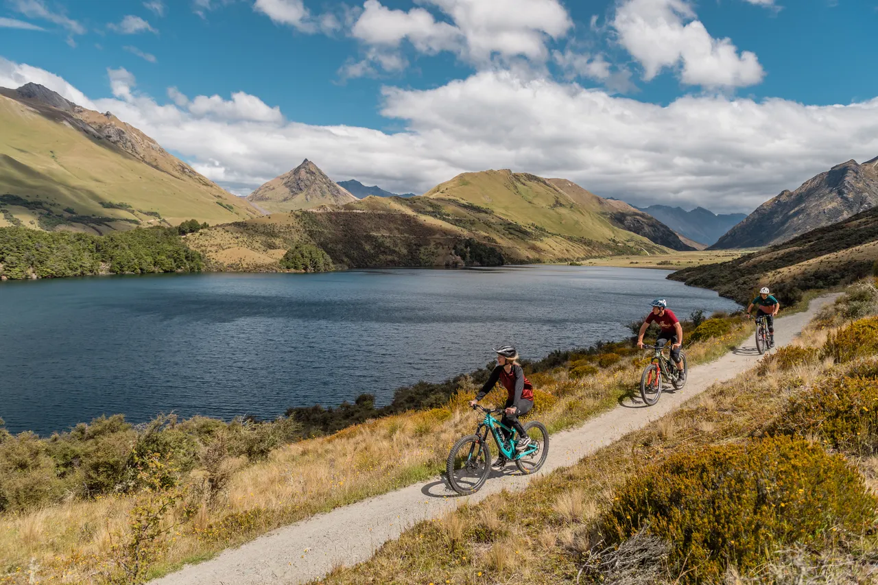 Mountain Biking at Moke Lake