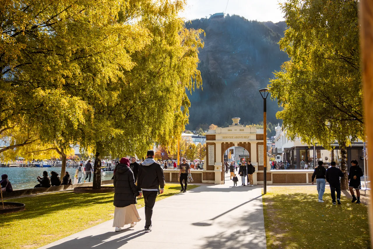 Queenstown Autumn Scenic