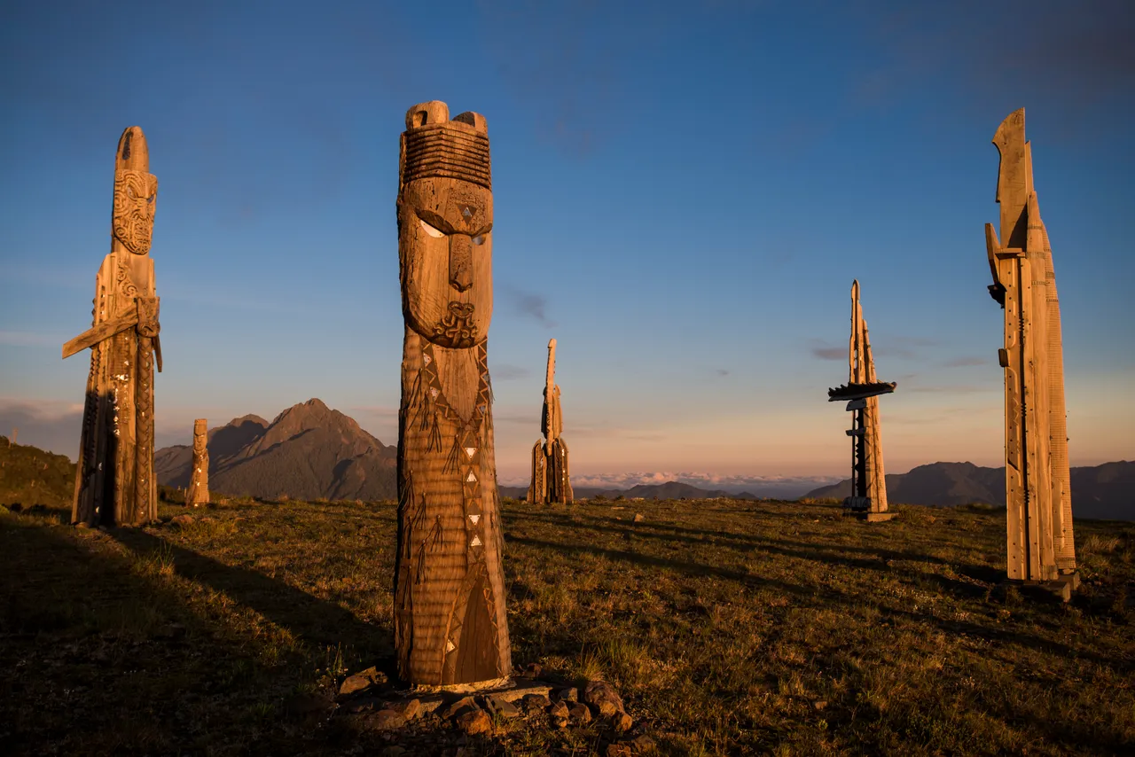 Tairāwhiti Gisborne Image Library - Maunga Hikurangi Sunrise