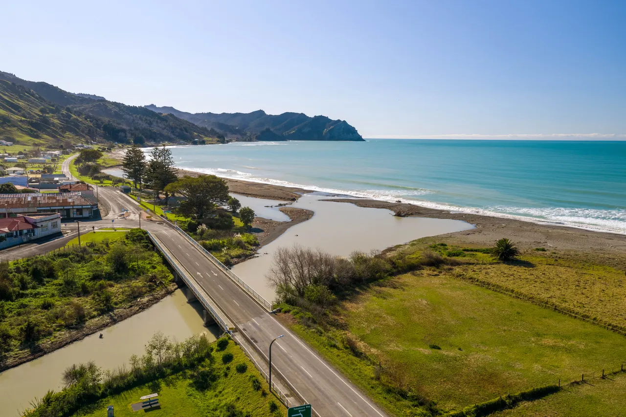 Tokomaru Bay