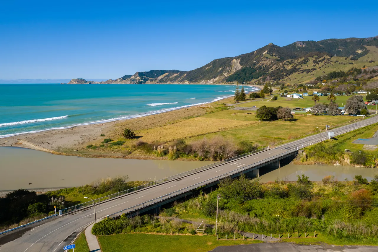 Tokomaru Bay