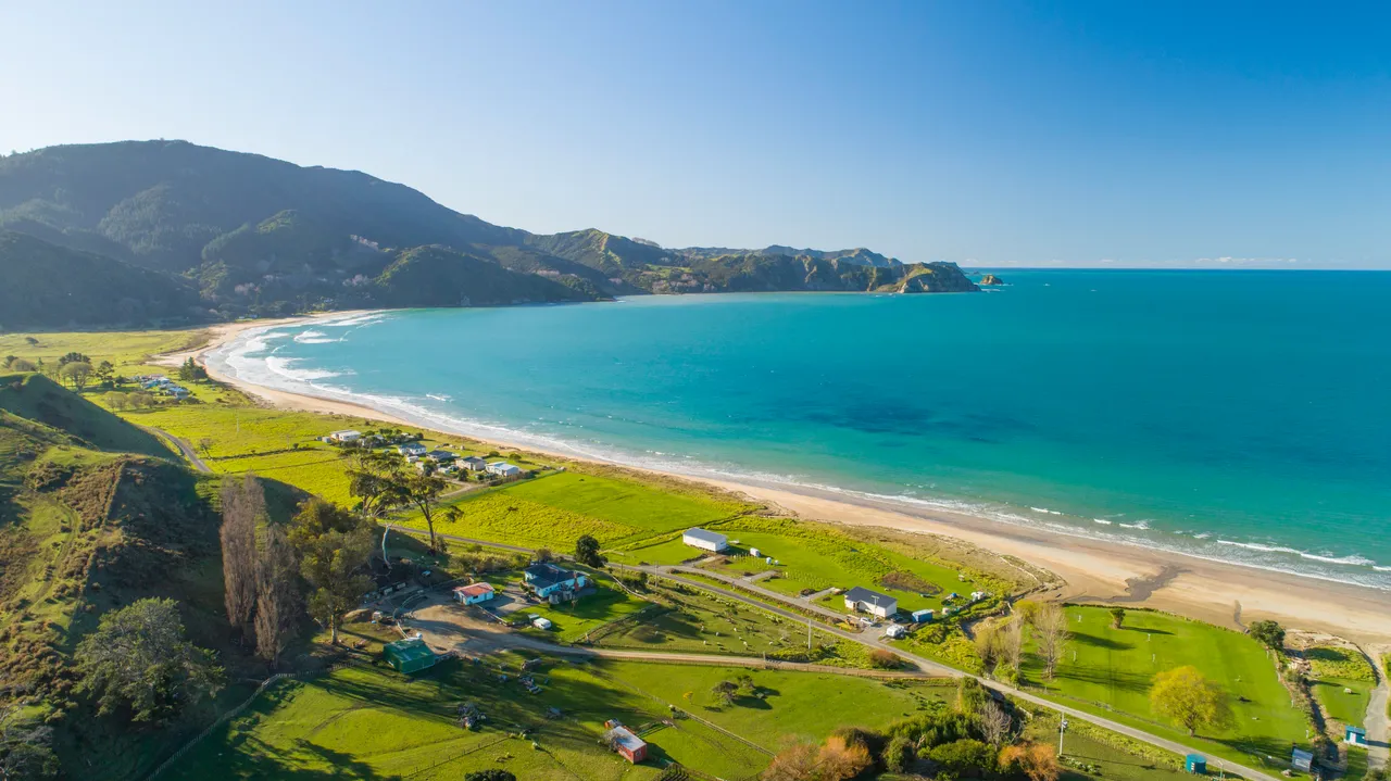 Anaura Bay