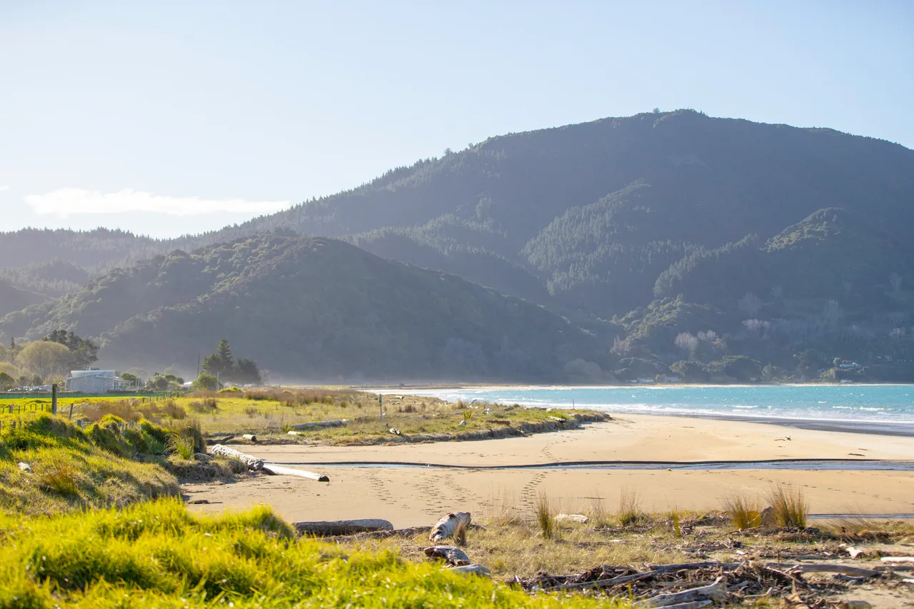 Anaura Bay