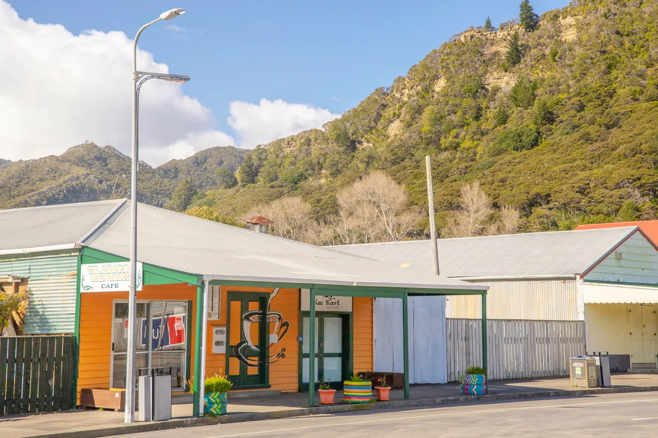 Te Araroa - Kai Kart Cafe