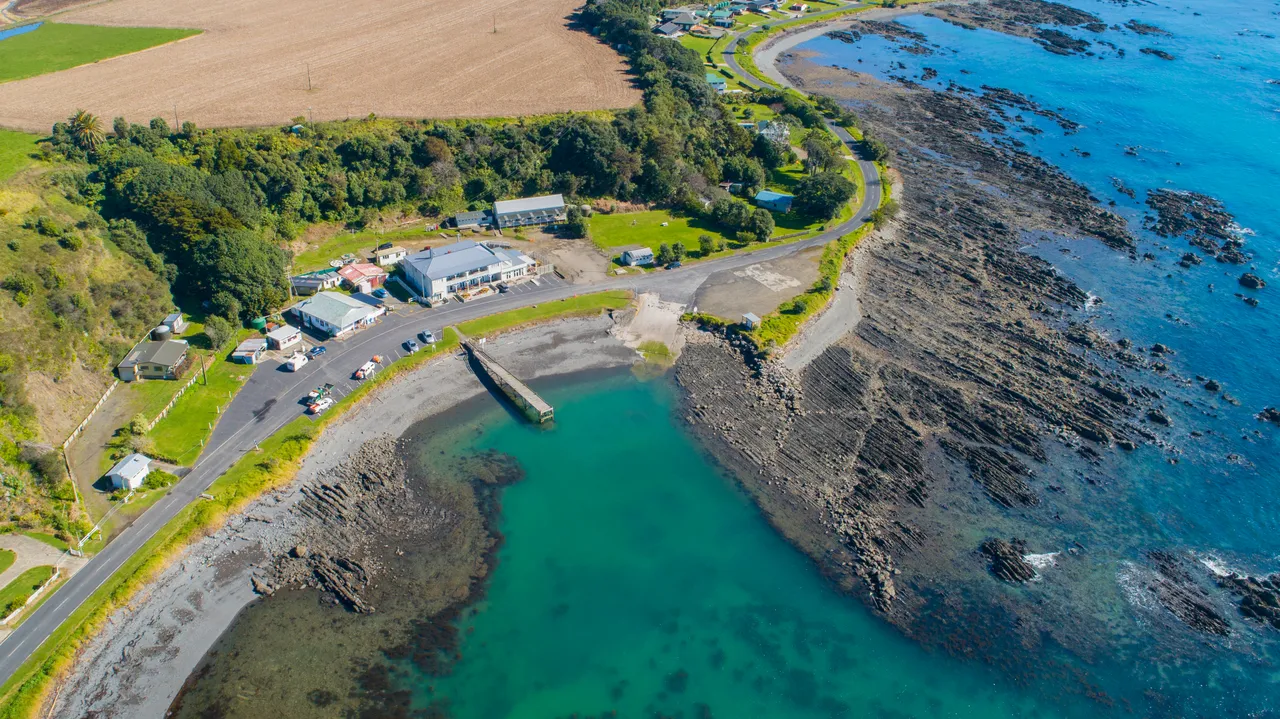 Waihau Bay