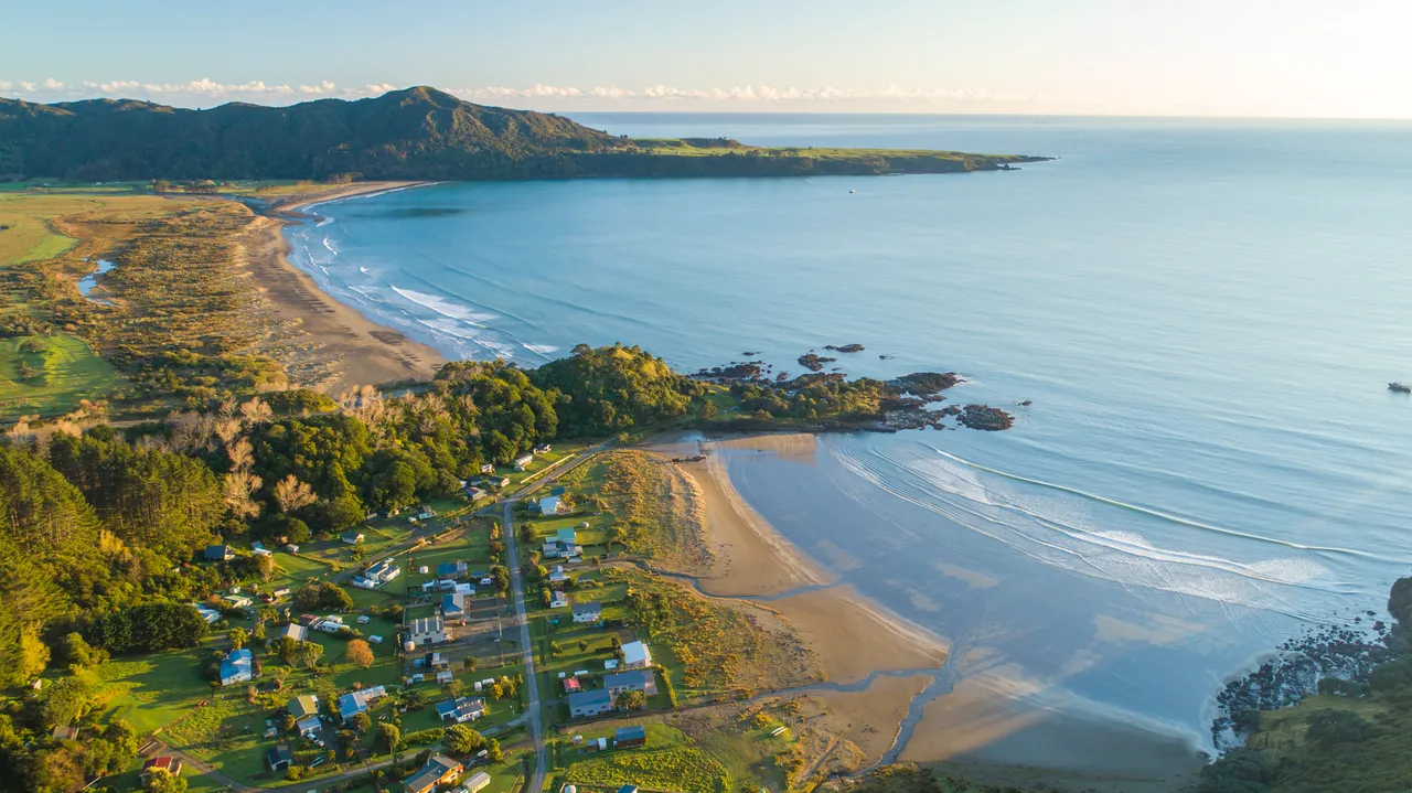 Wharekahika - Hicks Bay