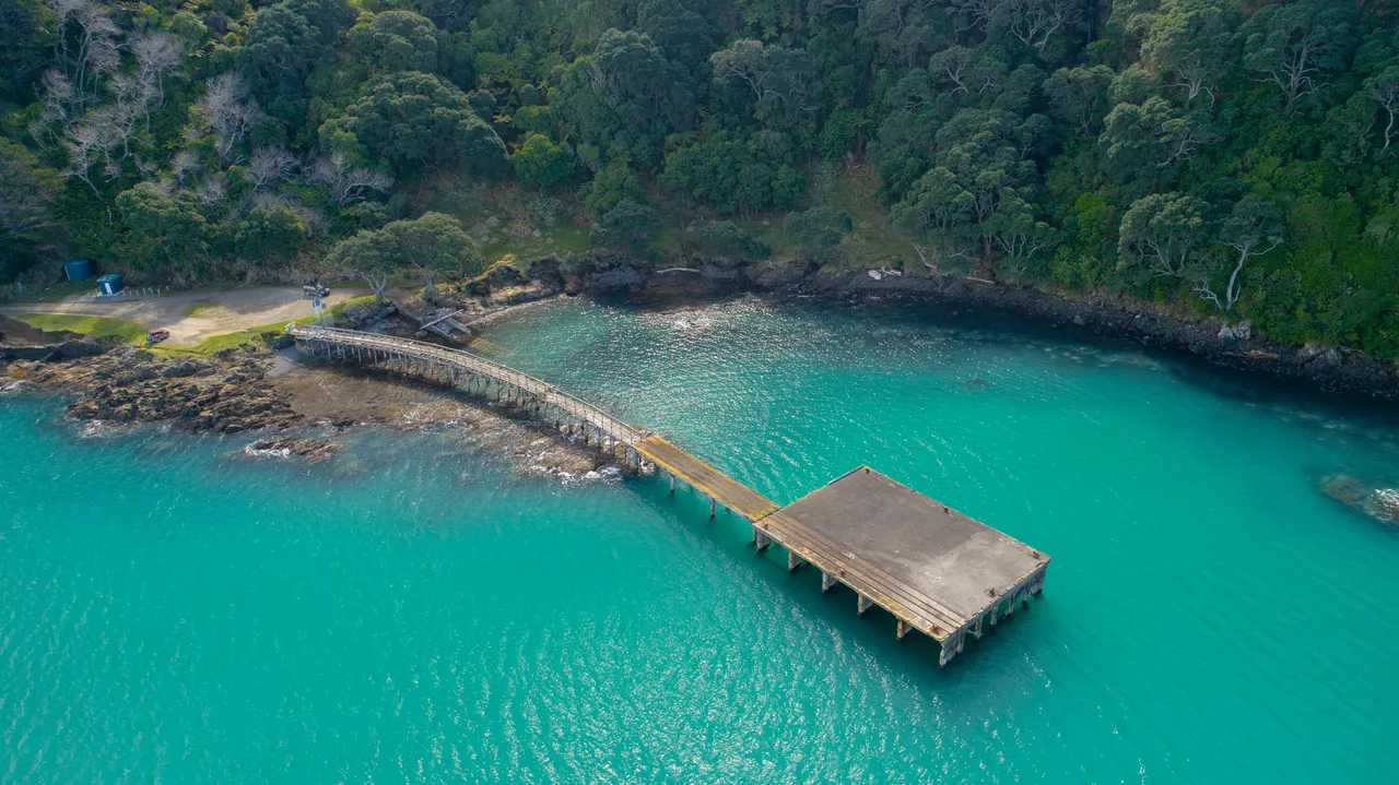 Wharekahika - Hicks Bay - Wharf