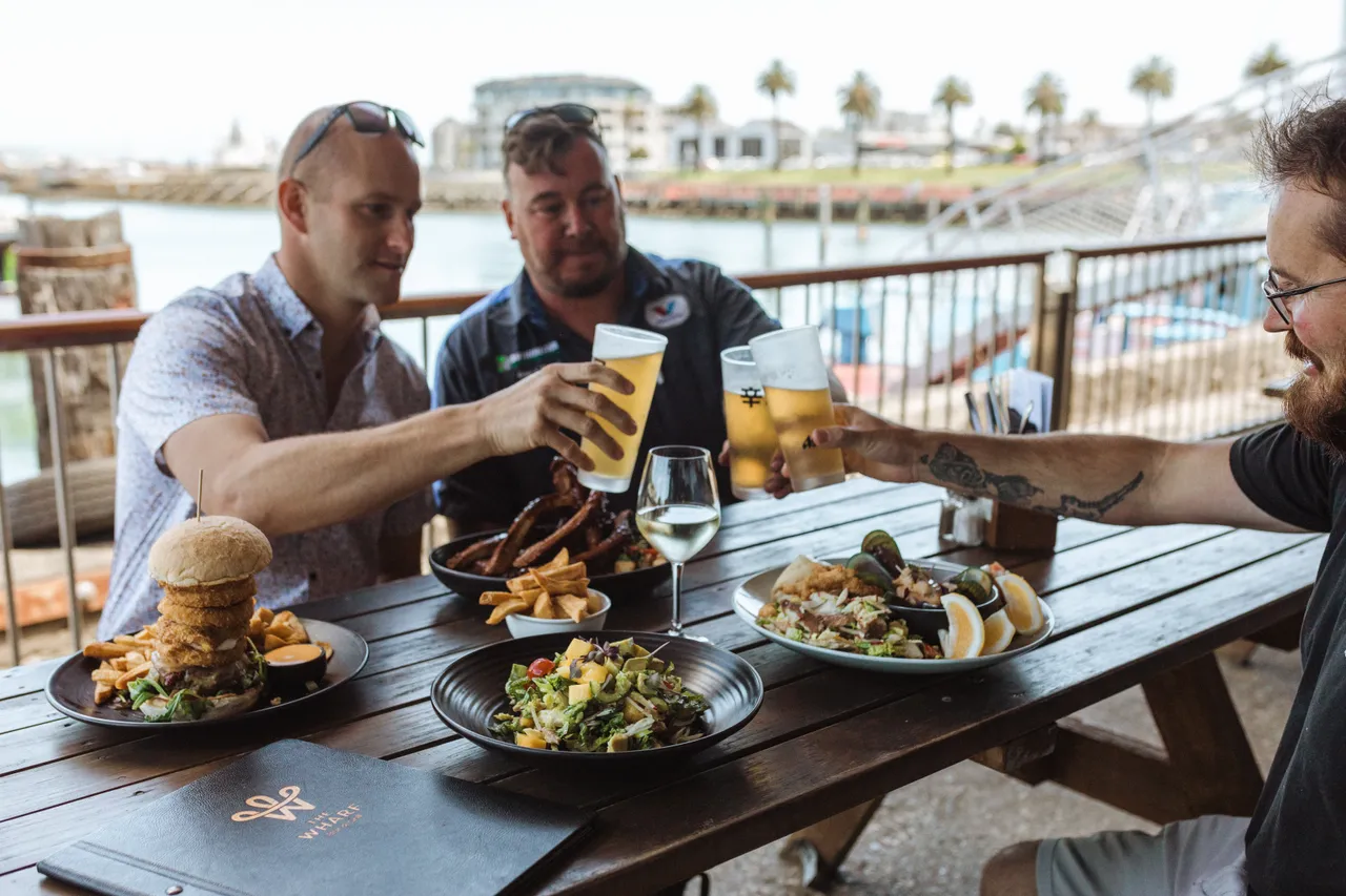 Wharf Bar & Grill