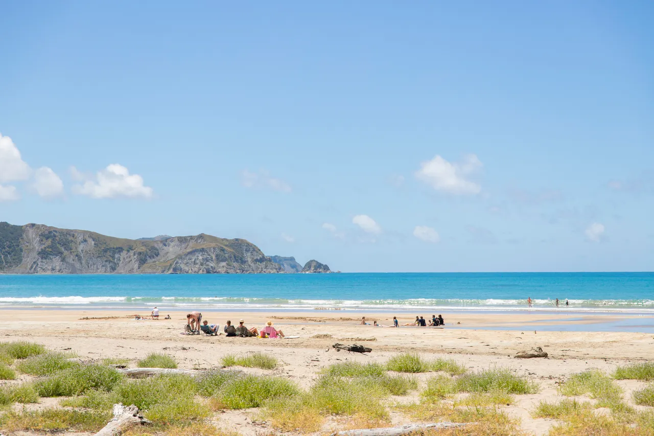 Anaura Bay 