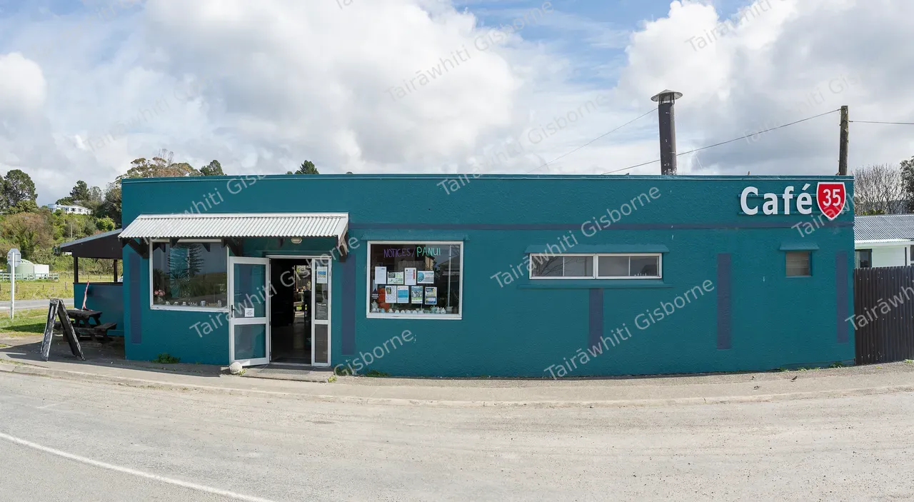Cafe 35 - Tokomaru Bay 