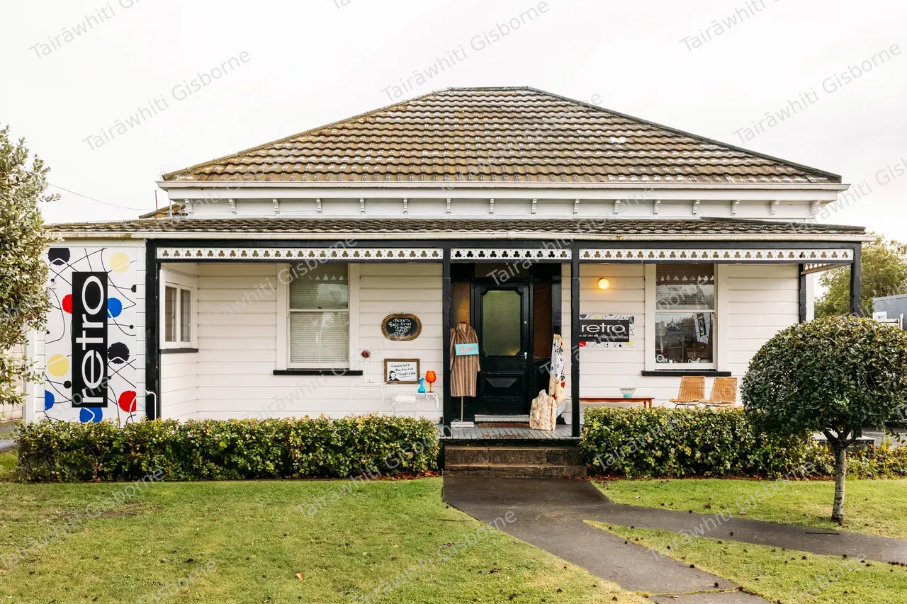 Retro - Gisborne