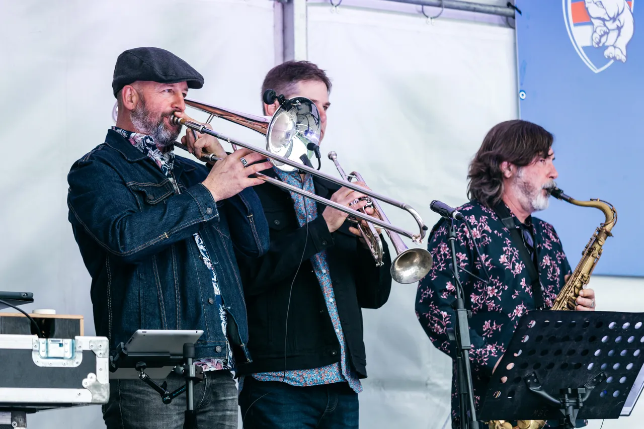 Festivals & Events (22)