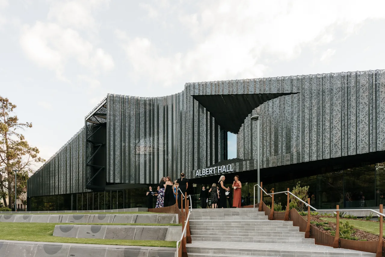 LCC - Cancer Council Pearl Gala - 6