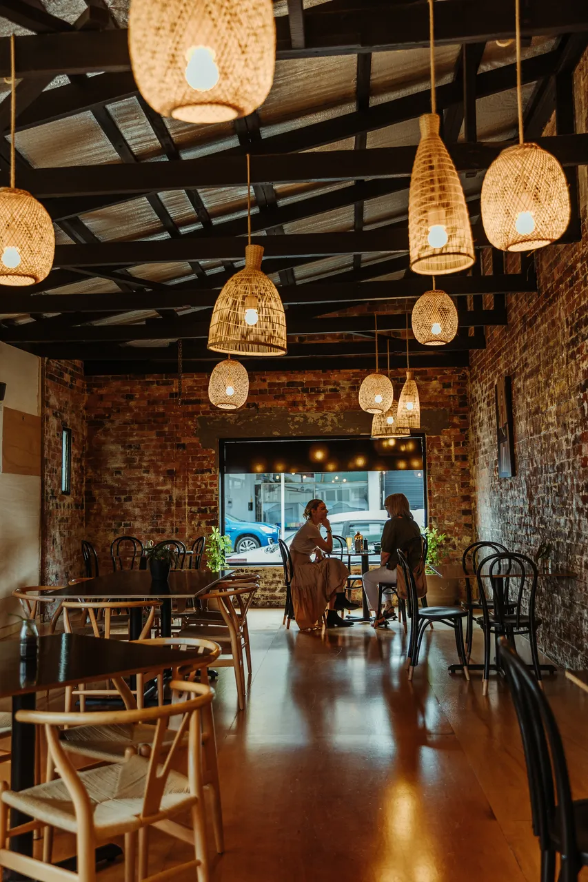 Cafe & Restuarant  (1)