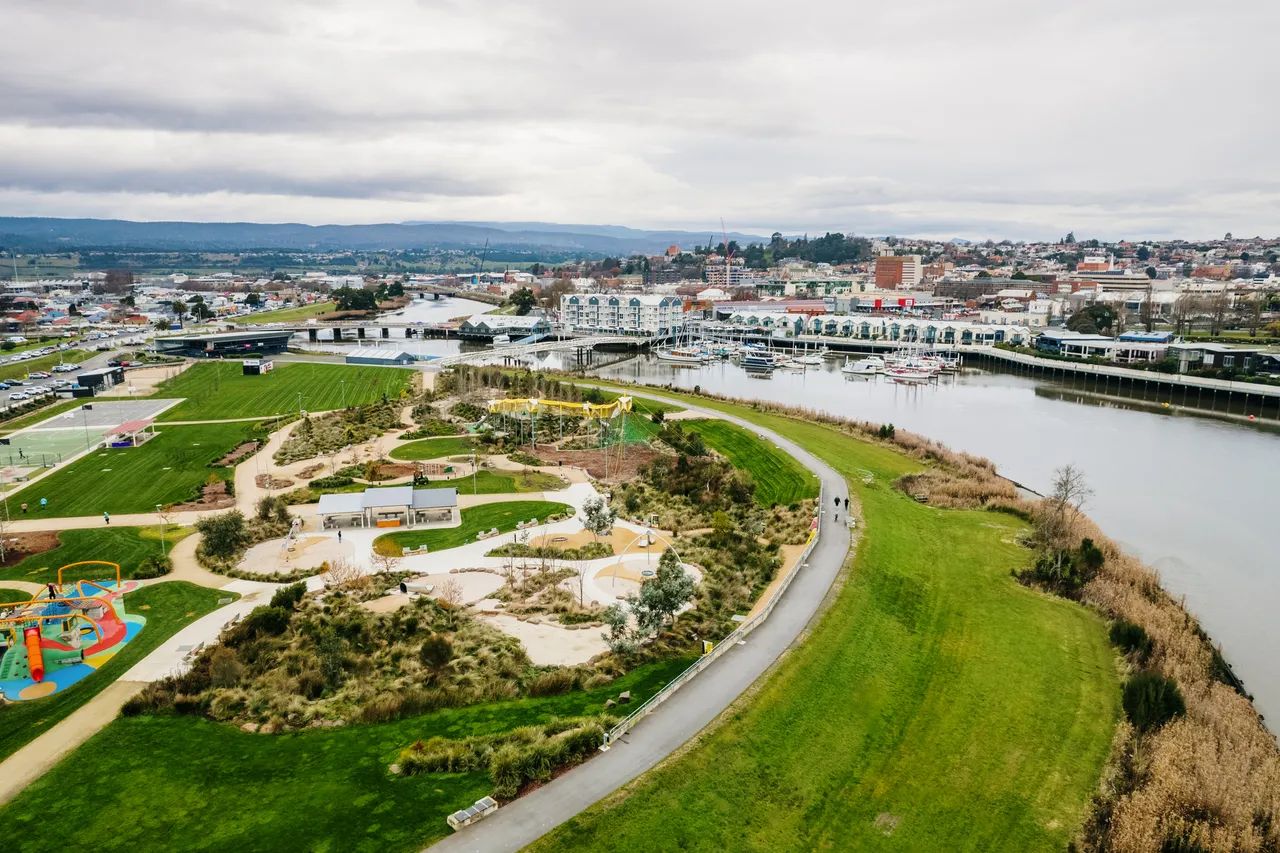Launnie City aerial  (4)