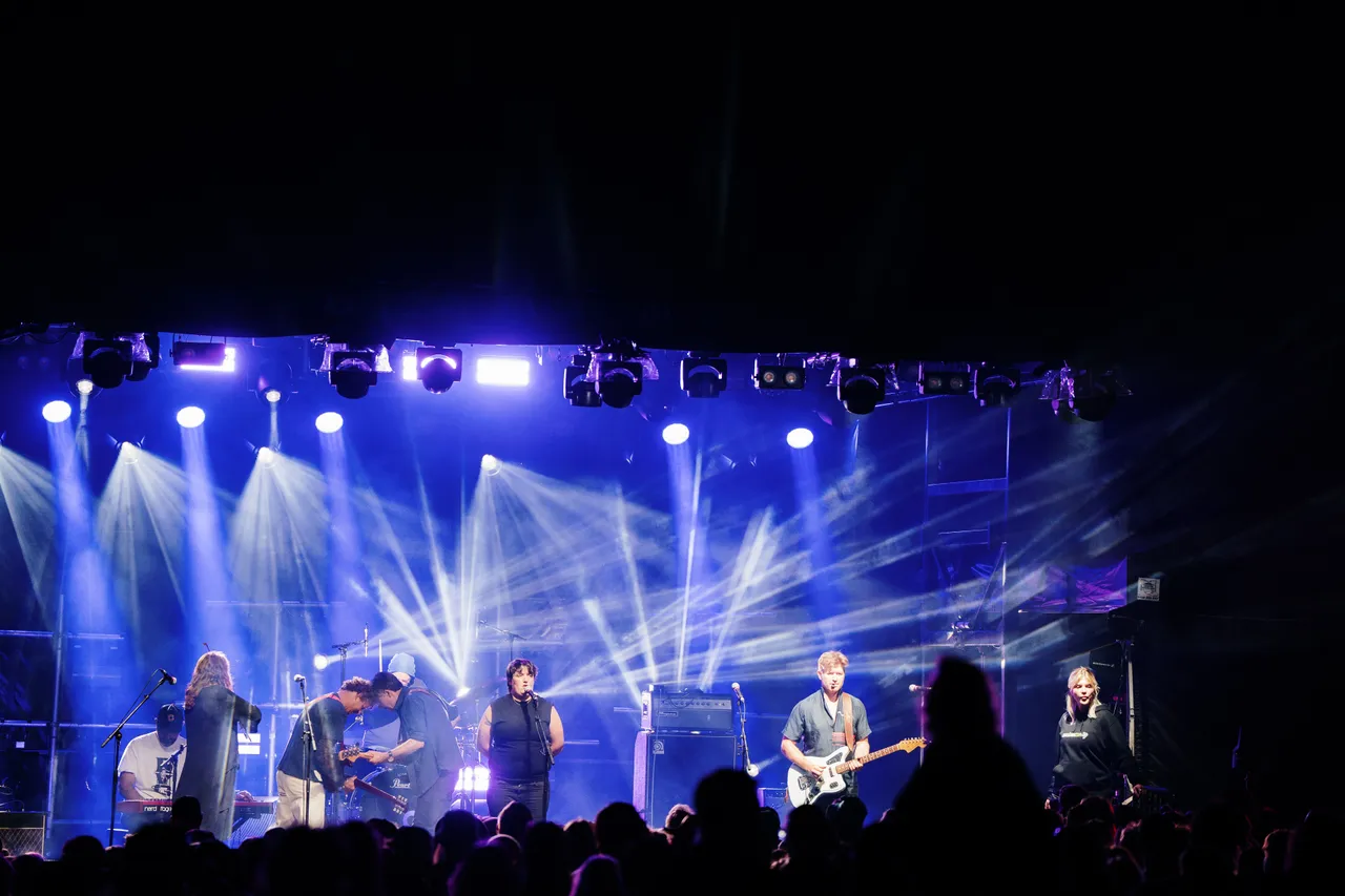 Festivals & Events (122)