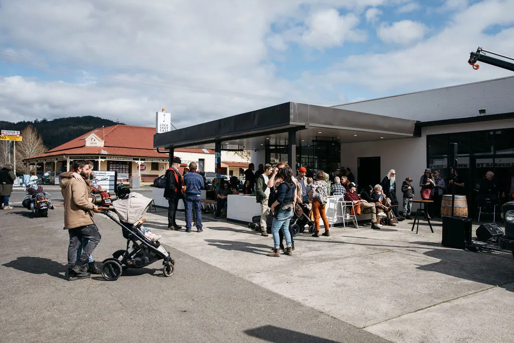 Cafe & restaurant (9)