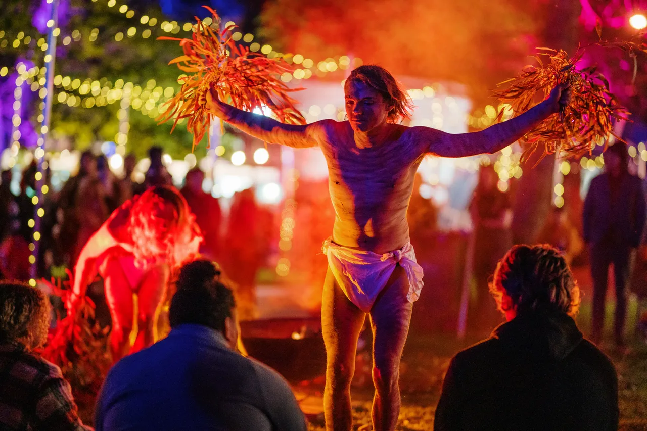 Festivals & Events (42)