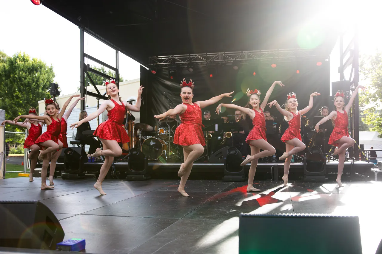 Carols by Candlelight  (21)