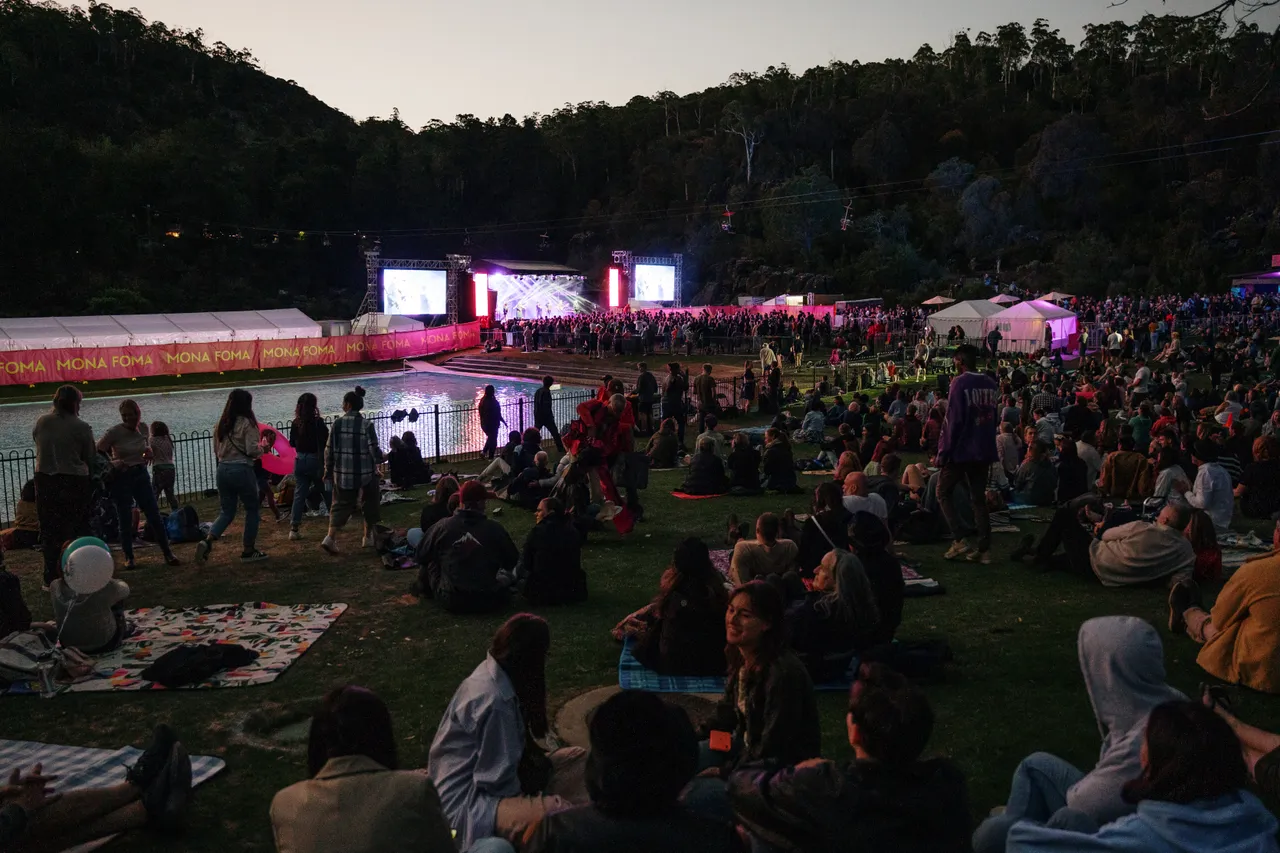 Festivals & Events (178)