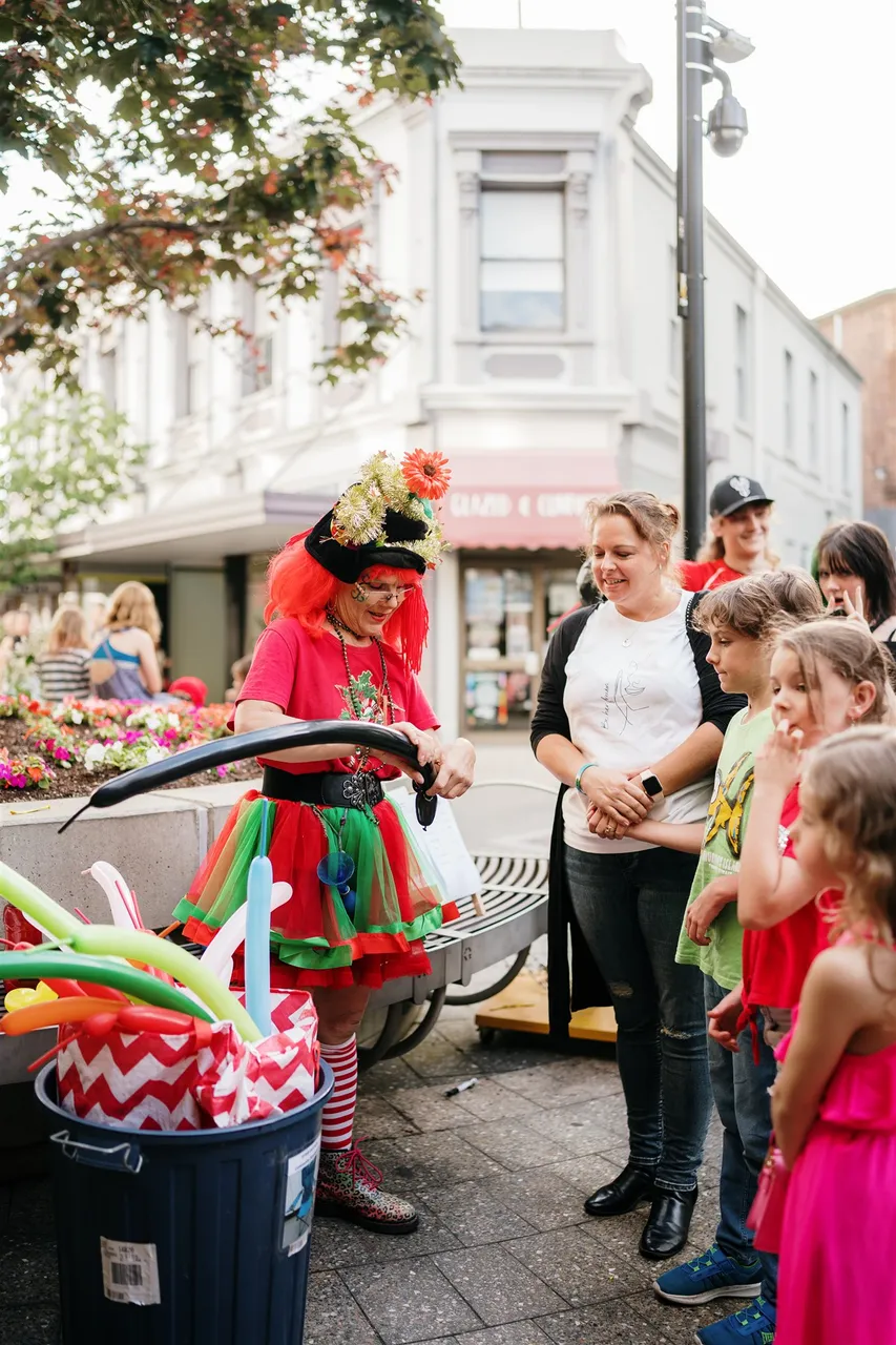 Festivals & Events (36)