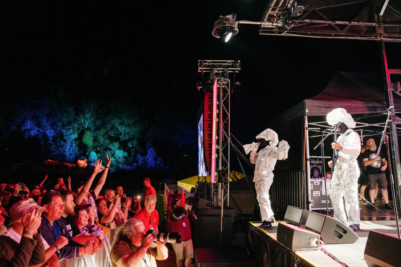 Festivals & Events (185)