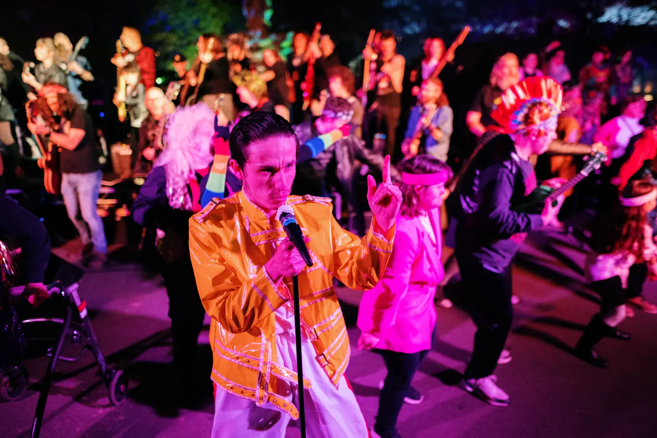 Festivals & Events (29)