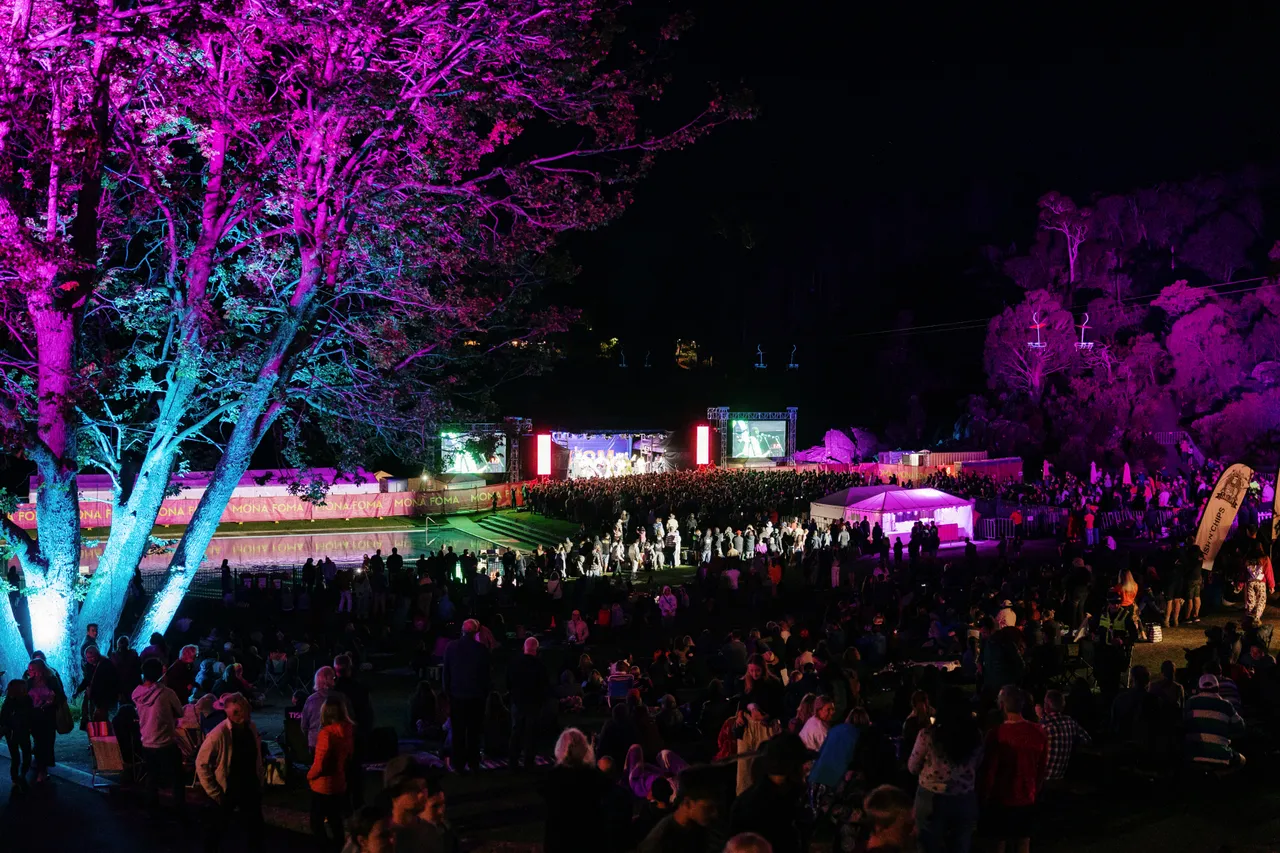 Festivals & Events (188)