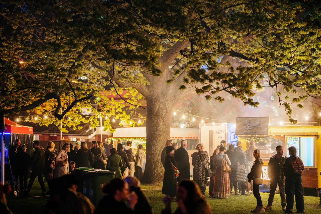 Festivals & Events (11)